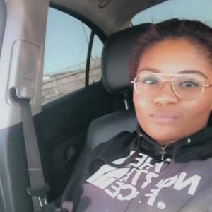 Meet your Posher, Janelle